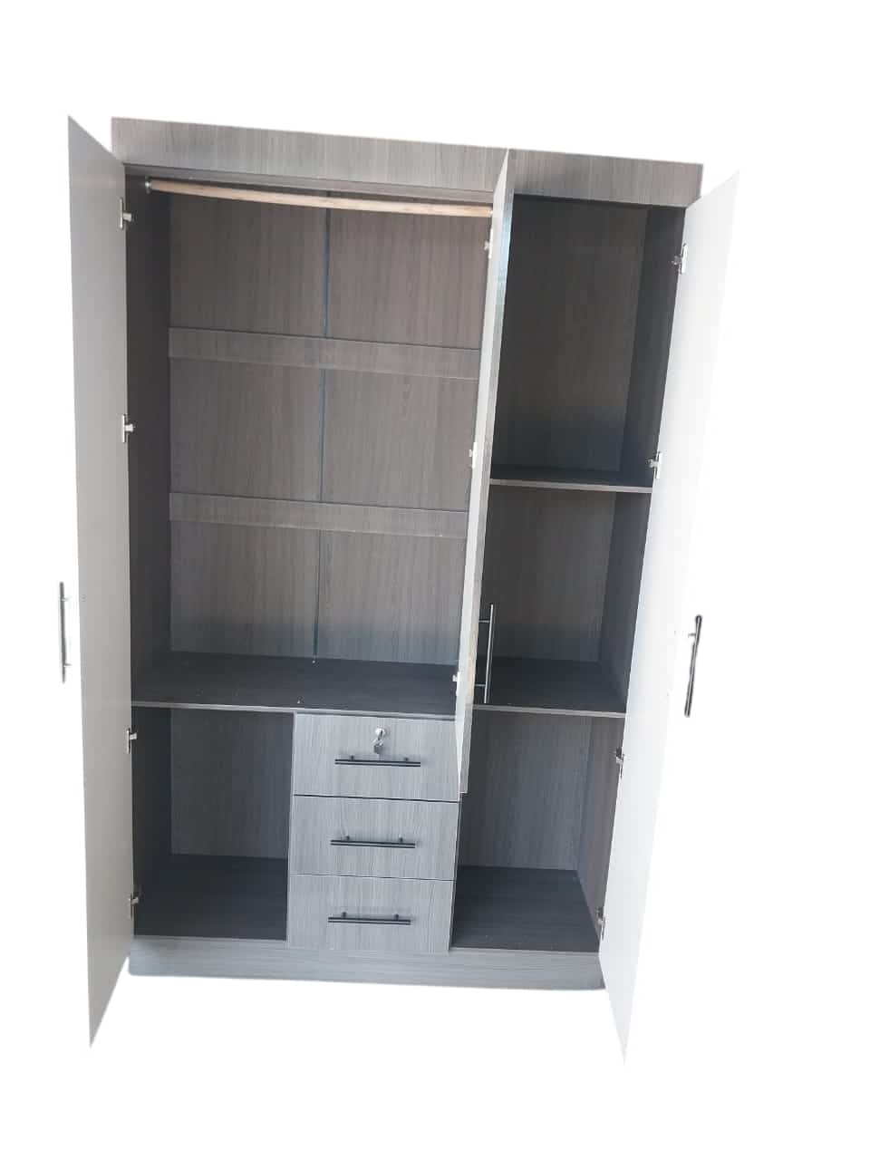 3door wardrobes with mirrors - Image 2