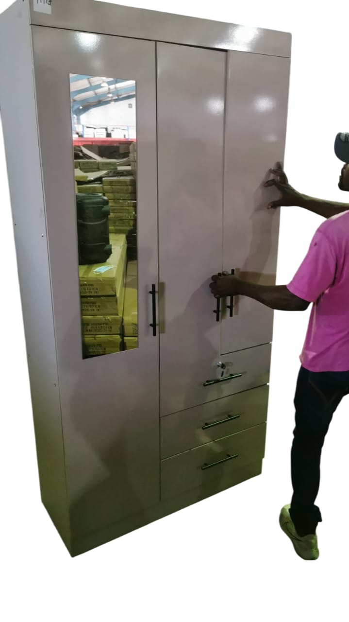 3door wardrobes with mirrors - Image 3